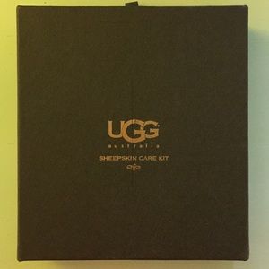 Ugg sheepskin care kit